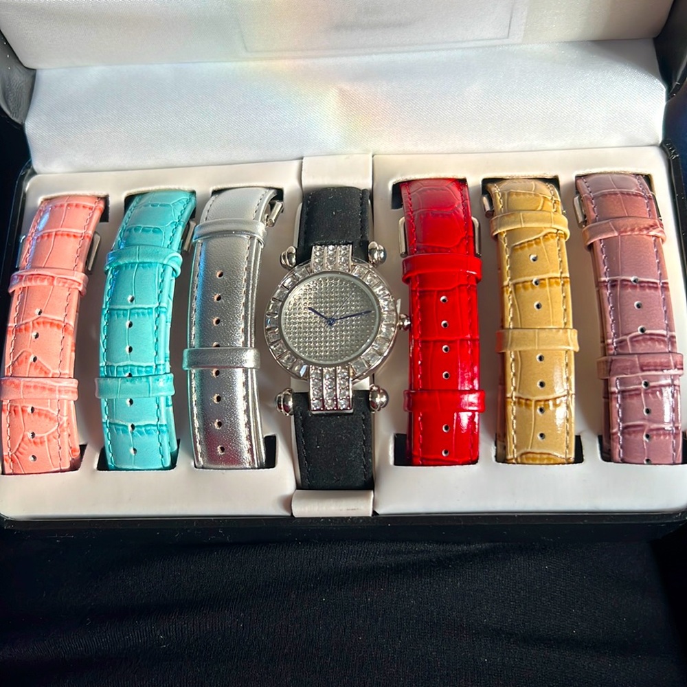 Fancy fun watch with 7 bands
